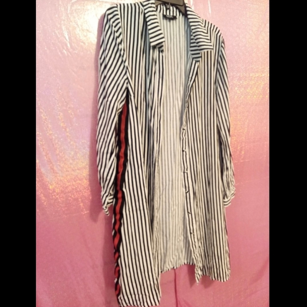 Black and White Striped Long Shirt - Picture 12 of 14